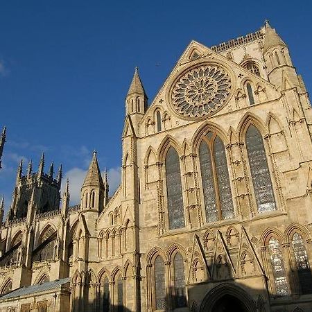 Gregory'S Guest House York Esterno foto